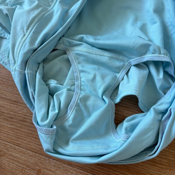 Lululemon Athletic Speed Up Low Rise Short 2.5” Blue Glow Women’s Size 8 - Picture 6 of 8